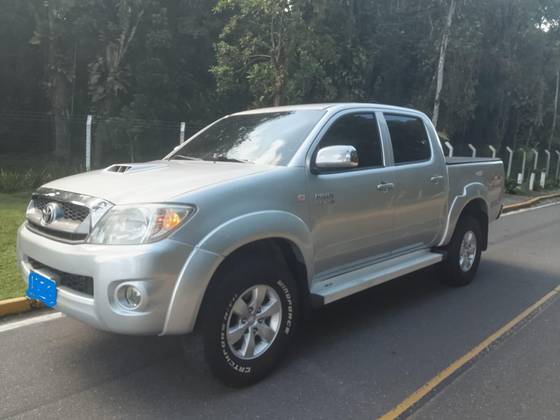 TOYOTA HILUX 3.0 SRV 4X4 CD 16V TURBO INTERCOOLER DIESEL 4P AUTOMÁTICO